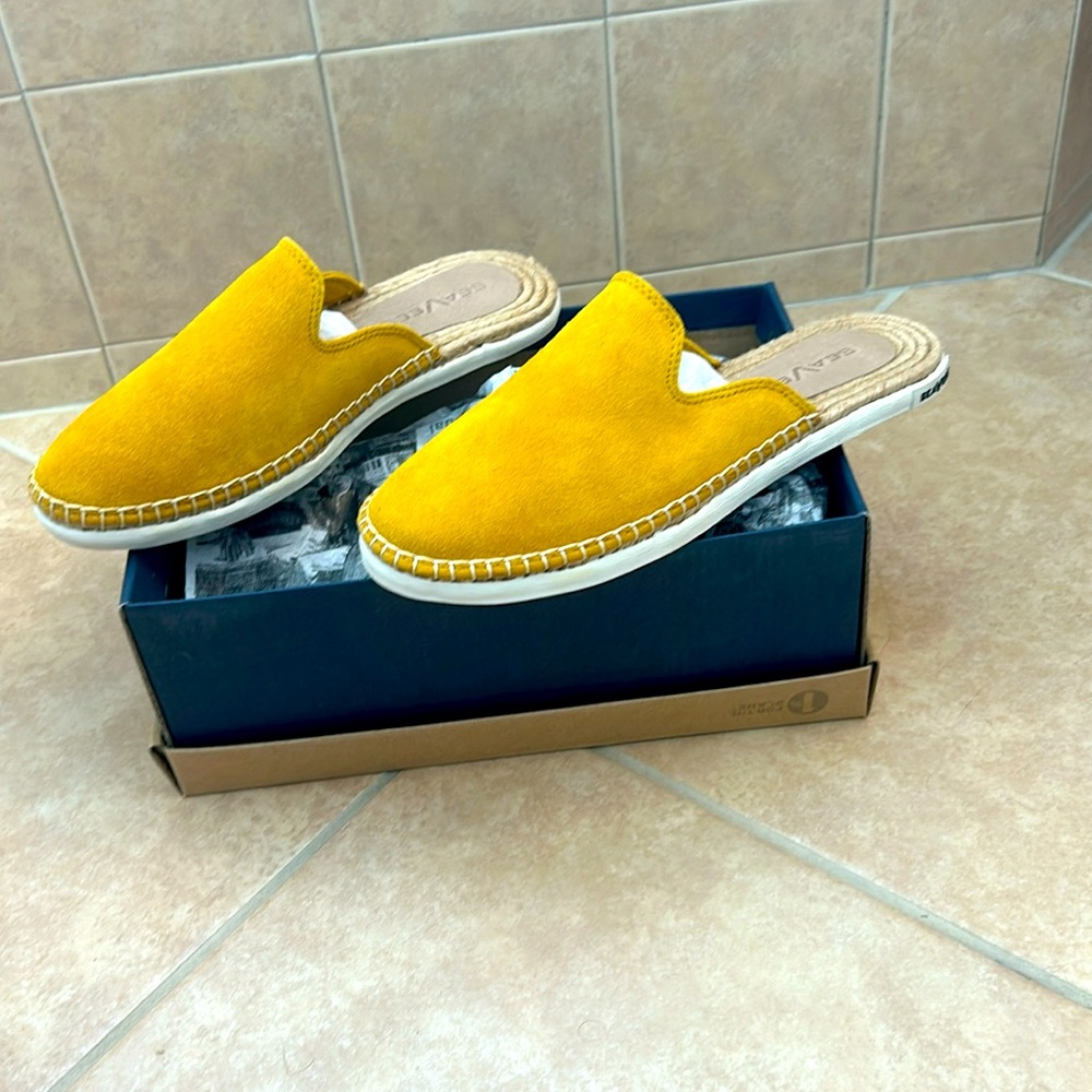 Brand new-in box Seavees mules